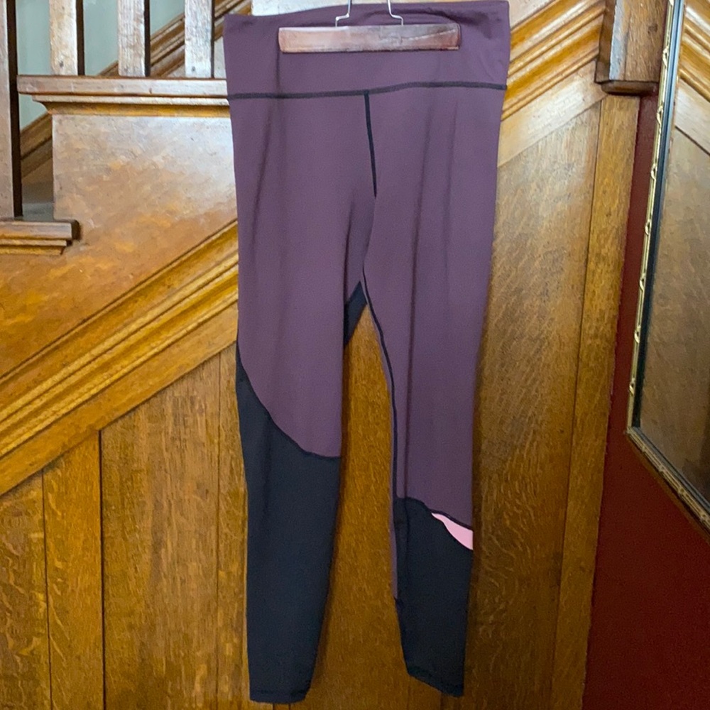 EUC ZYIA The Joker LNT 7/8 leggings. Size 12